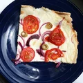 Tarte Flambee z pomidorami