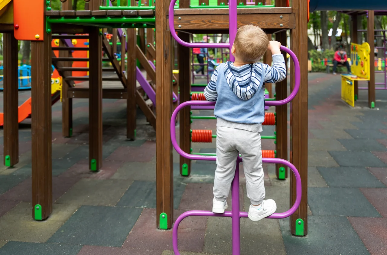 200 tys. zł jednorazowej wypłaty na dziecko zamiast 800 plus! Jest propozycja likwidacji 2 świadczeń