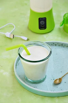 Koktajl bananowy z masłem orzechowym