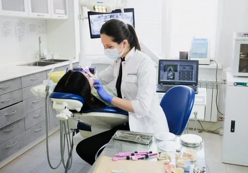 Ogólnopolski Dzień Dentysty: Czas Docenić Twojego Lekarza Stomatologa