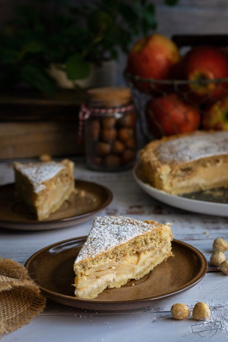 Tarta orzechowo-jabłkowa
