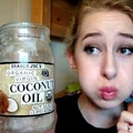 OIL PULLING, czyli ssanie oleju w celu oczyszczenia organizmu