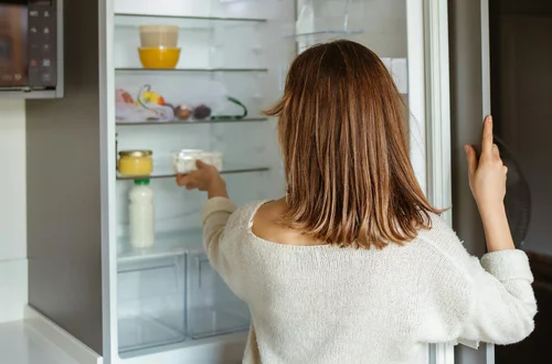 O której godzinie najlepiej jeść kolację? Odpowiedź nie jest taka oczywista