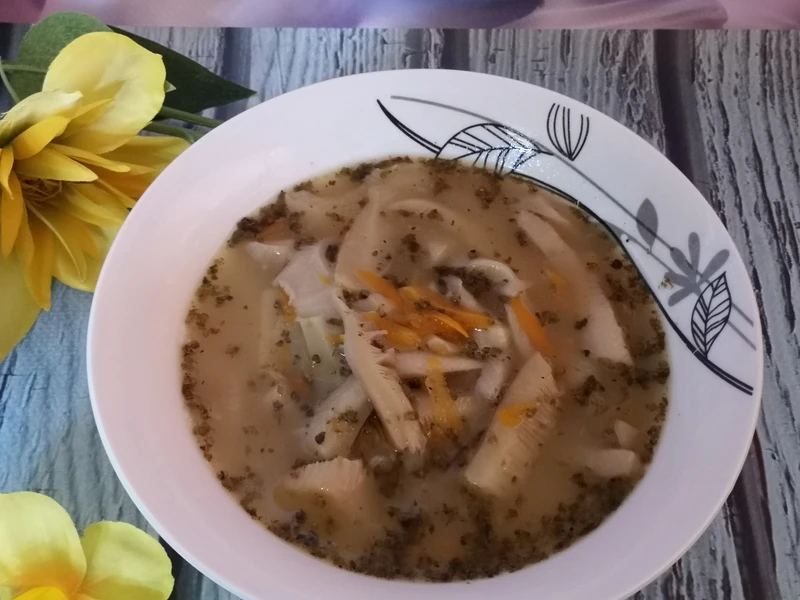 Szybkie flaki z boczniaków