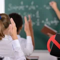 Szkoły zyskają prawo do zakazu telefonów? Ministerstwo Edukacji rozwiewa wątpliwości