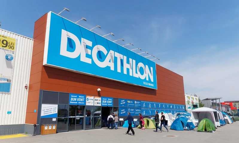 Decathlon wycofuje kajaki ze swoich sklepów. Powodem migranci