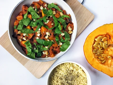 Tagine z dynią i orzechami