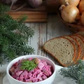 Sałatka śledziowa z buraczkami