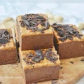Brownie z ciecierzycy z masłem orzechowym bez pieczenia