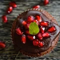 Muffinki czekoladowe z granatem