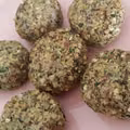 Kotleciki gryczane ze szpinakiem