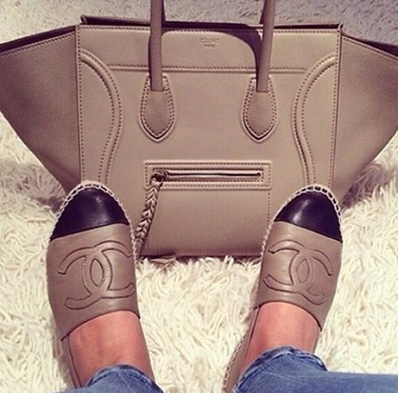 Buty i torba w jednym kolorze