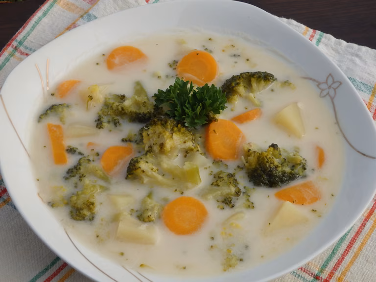 Zupa brokułowa
