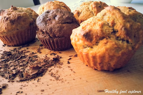 Bananowe muffinki pełnoziarniste z czekoladą