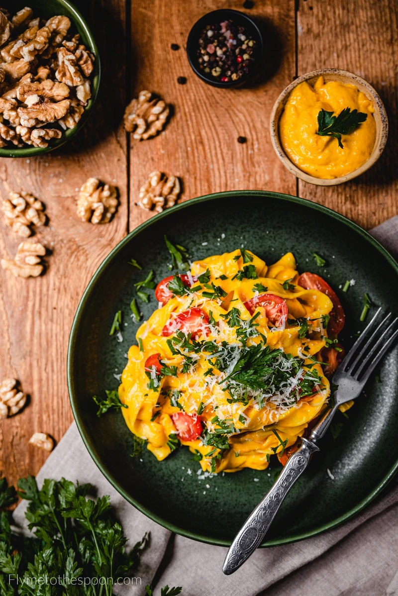 Tagliatelle z pesto dyniowym -